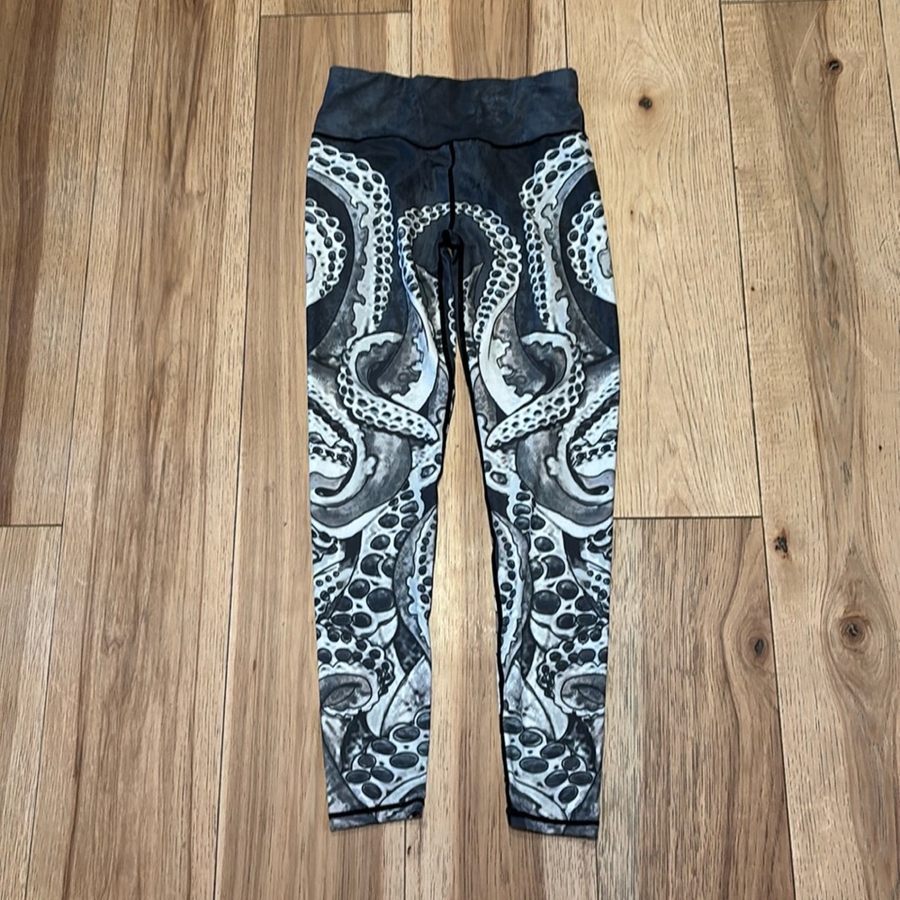 Small pair of befullo leggings